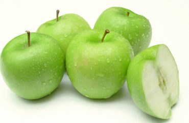 میوه های مفید برای دندان